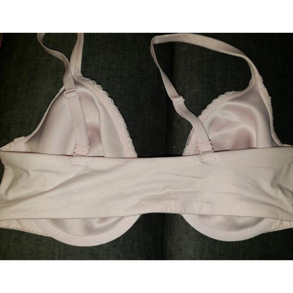 Victoria's Secret unlined full coverage - Picture 2 of 7